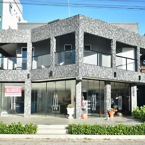 Residencial Melfi 3 Ap.2 Frente Bombinhas